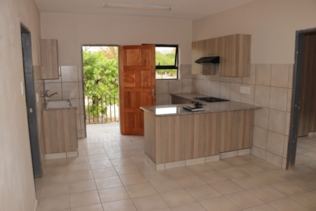 548 25th, Pretoria, 2 Bedrooms Bedrooms, ,2 BathroomsBathrooms,Apartment,For Sale,25th,1003